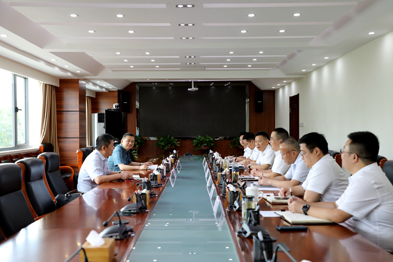 建工控股黨委委員、總會計(jì)師王淑德赴公司調(diào)研 - 副本