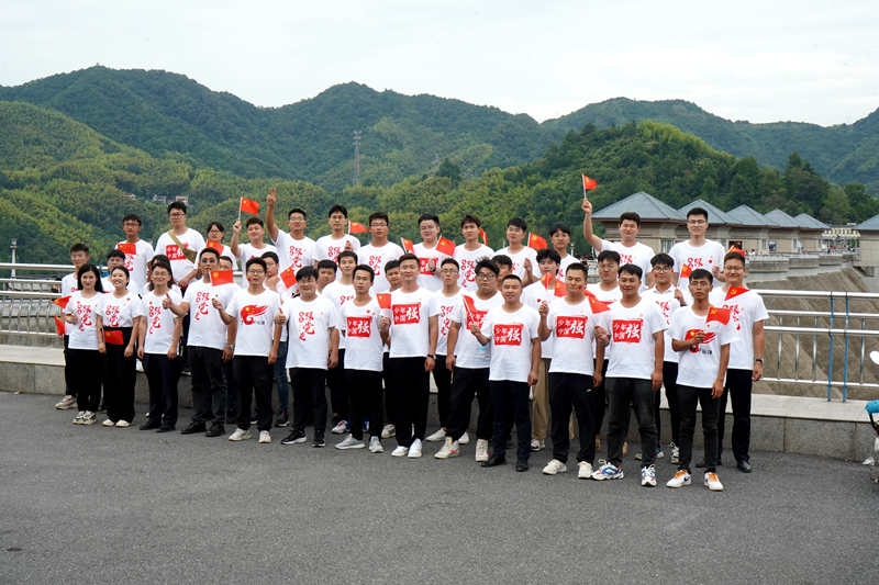 公司團委開展“喜迎二十大、永遠跟黨走、奮進新征程”主題團日活動6